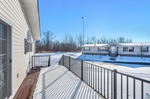 88 Arbutus Dr, Duluth, MN 55810-1903