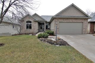2196 Dempster Dr, Iowa City, IA 52241-9739