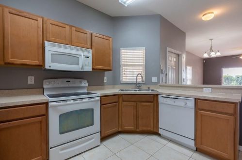 4219 Winding Vine Dr, Lakeland FL  33812-2205 exterior