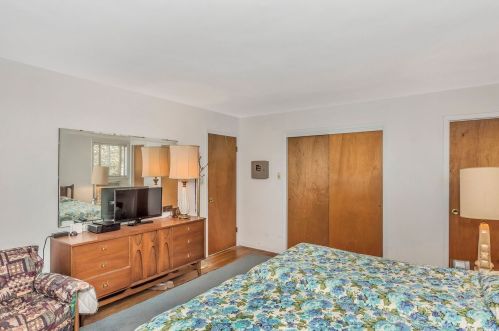 2763 Genevieve Ct, North Bellmore NY  11710-2003 exterior