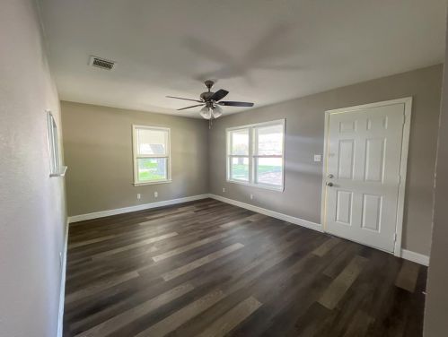203 Ross Ave, Euless TX  76040-4664 exterior