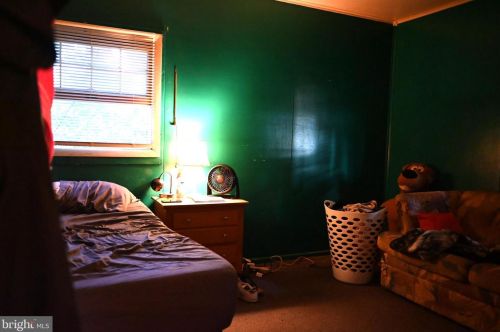 346 Andover Rd, Fairless Hills PA  19030-2231 exterior