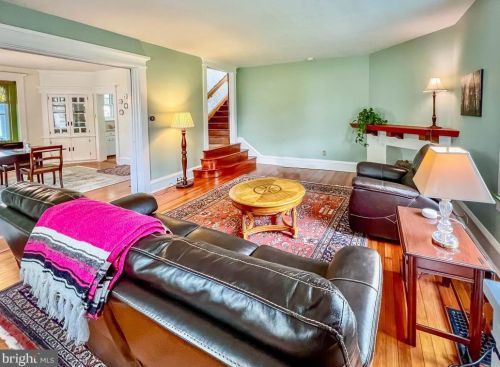 718 Columbia Ave, Lansdale PA 19446-3311 exterior