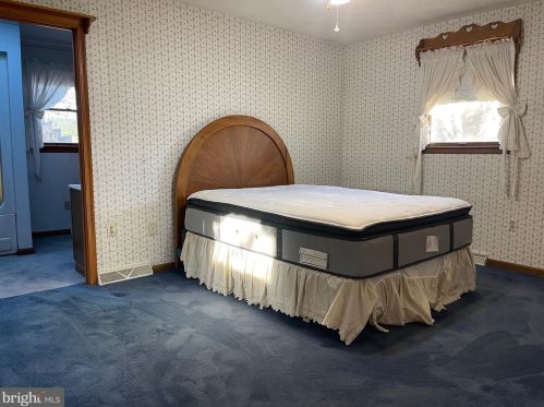 5888 Ambau Rd, Spring Grove PA 17362-8063 exterior