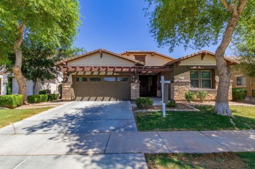3966 Rawhide St, Gilbert, AZ 85296-1826