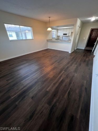 630 13th Pl, Cape Coral, FL 33990-2625