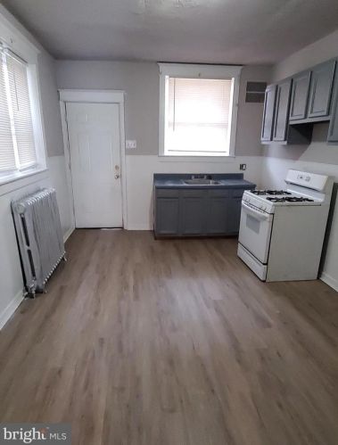 5629 Hazel Ave, Philadelphia PA  19143-1935 exterior