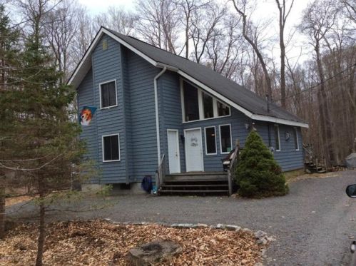 86 Norton Dr, Gouldsboro, PA 18424-9088