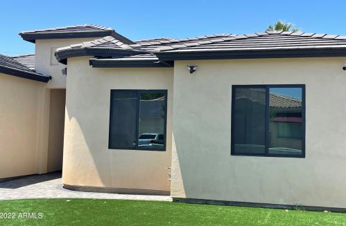 6824 14th St, Phoenix AZ  85014-1132 exterior