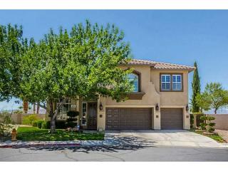 3074 Whispering Crest Dr, Henderson, NV 89052-4012