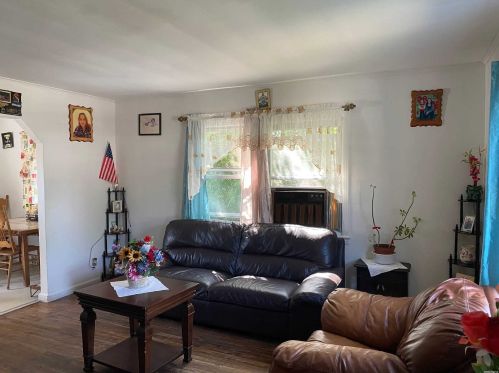 714 Newton Ave, Hempstead, NY 11553-2935