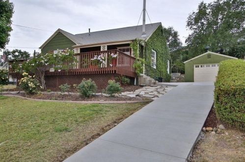 7574 Seneca Pl, La Mesa CA  91942-8837 exterior