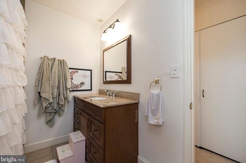 1298 Marshallton Thorndale Rd, Downingtown PA  19335-3754 exterior