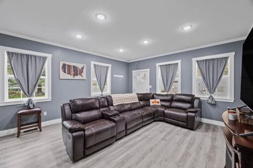 3364 Spring Garden Rd, Pittsburgh PA  15212-1254 exterior