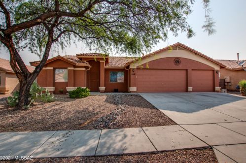 3414 Sun Splash Dr, Tucson, AZ 85713-6816