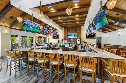 5743 Persimmon Way, Naples FL  34110-2320 exterior