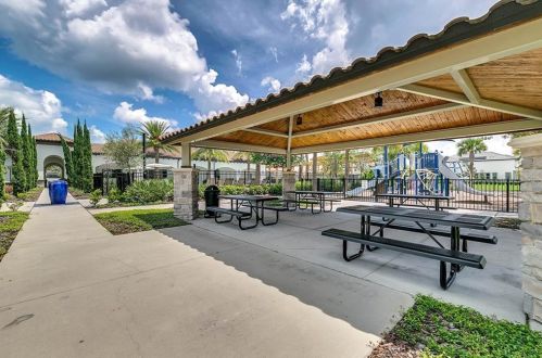 8148 Chilton Dr, Orlando FL 32836 exterior