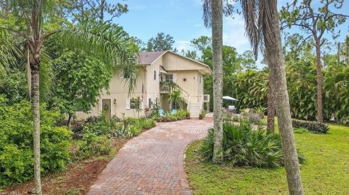 25272 Busy Bee Dr, Bonita Springs, FL 34135-8835
