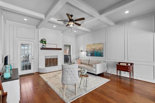 2300 Timberglen Dr, Lewisville TX  75028-1916 exterior