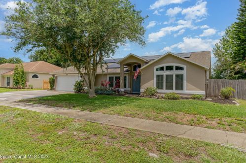 5090 Winchester Dr, Titusville FL  32780-6773 exterior