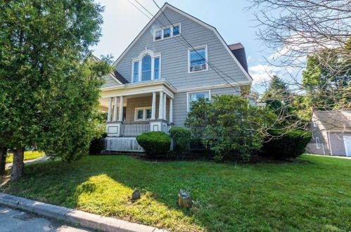 104 Winthrop St, Taunton MA 02780-4162 exterior