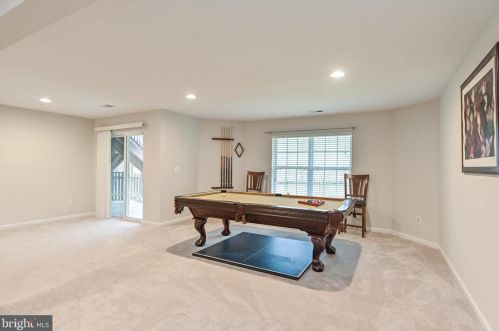 1746 Ann Scarlet Ct, Woodbridge VA  22191-3992 exterior