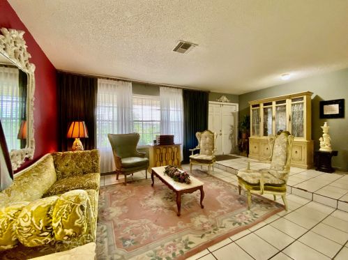 632 9 St, Belle Glade FL  33430-4121 exterior