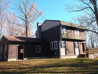 4259 Lake Rd, Holley, NY 14470-9006