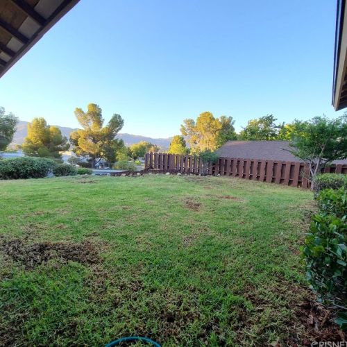 28535 Winterdale Dr, Santa Clarita CA  91387-3136 exterior