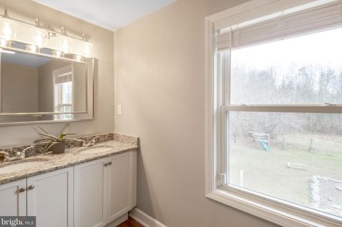10329 Gordon Rd, Spotsylvania VA  22553-3725 exterior
