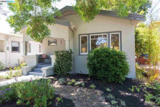 39 Ramona Ave, Oakland, CA 94611-4223