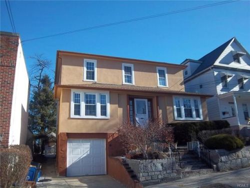 221 8th Ave, Mount Vernon, NY 10550-1114