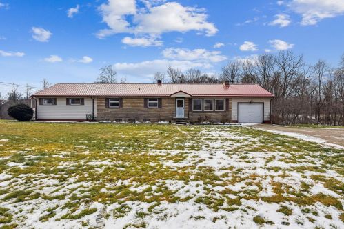 17518 Nashport Rd, Nashport, OH 43830-9647