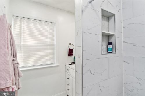 14688 Pinon Ct, Woodbridge VA  22191-3130 exterior