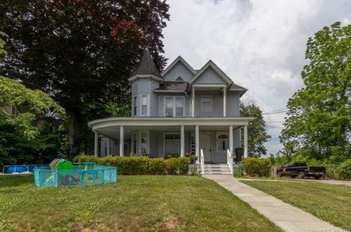 36 Farview Ave, Danbury, CT 06810-5533