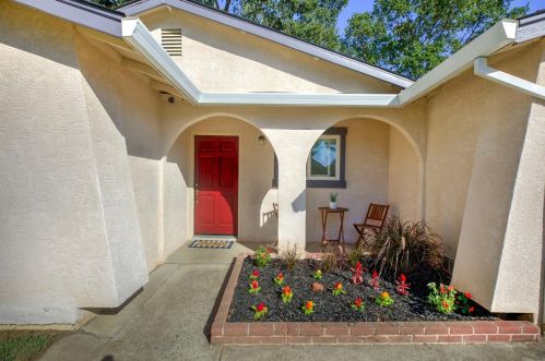 5904 Rich Hill Dr, Citrus Heights, CA 95662-4729