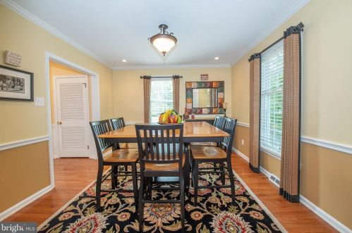 614 Westwind Dr, Berwyn PA  19312-1144 exterior