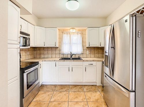 4032 22nd Ave, Saint Petersburg, FL 33713-3302