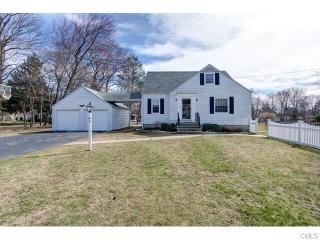 180 Deerfield Dr, Bridgeport, CT 06612-1148