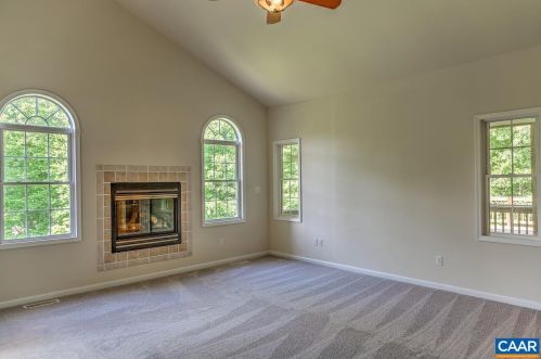 17 Shortwood Cir, Bybee VA  22963-2747 exterior