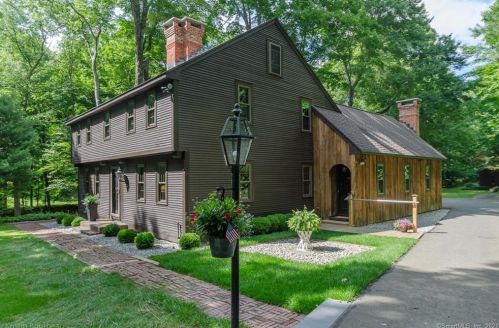 2369 New London Tpke, South Glastonbury, CT 06073-2811