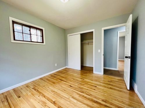 20 Barnum Rd, Danbury CT  06811-2936 exterior