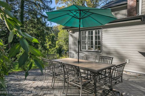 961 Front St, Tinton Falls NJ  07701-5615 exterior