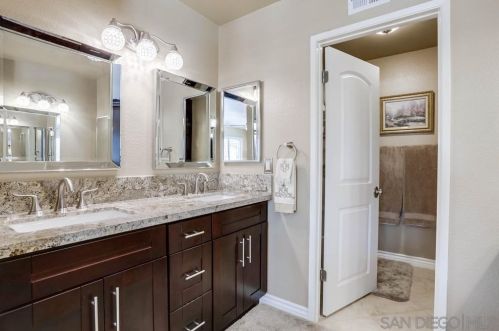 13673 Comuna Dr, Poway CA  92064-4638 exterior