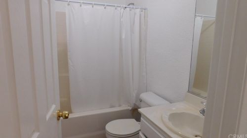 43528 32nd St, Lancaster CA  93535-4958 exterior