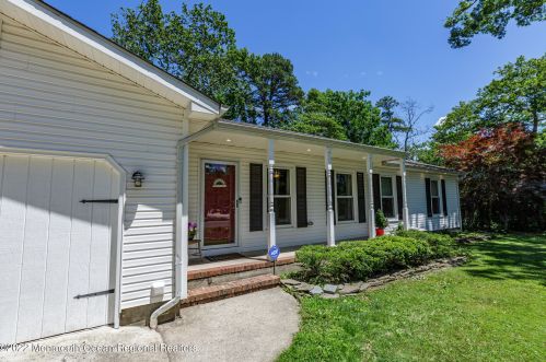 1618 Whitcomb Rd, Lacey NJ  08731-3347 exterior