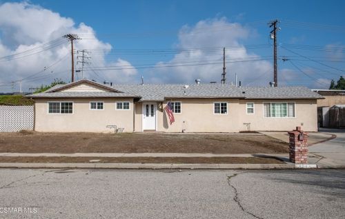 4043 Angela St, Simi Valley, CA 93063-2801