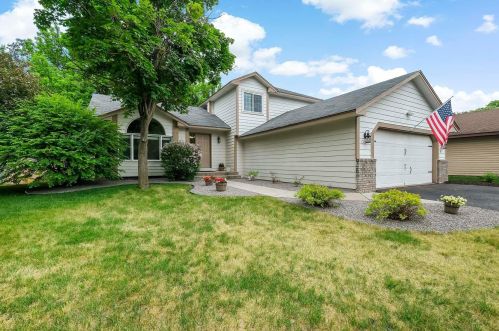 12025 Poppy St, Minneapolis, MN 55433-6715