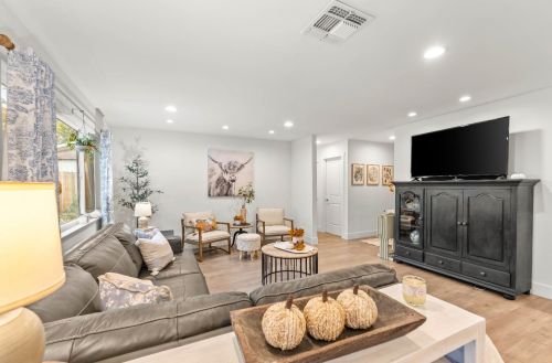 8435 Ahrentzen Ct, Citrus Heights CA  95610-2724 exterior
