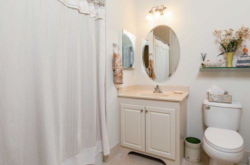 335 Regency Dr, Fishkill NY  12524-4937 exterior